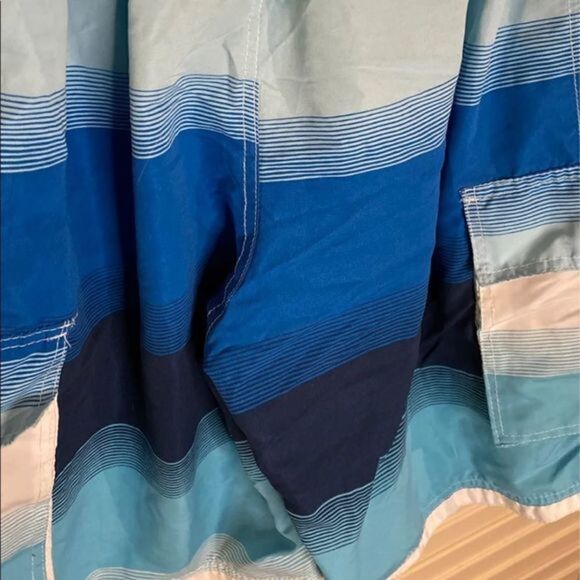 B. Split Men’s Swim Trunks - Picture 4 of 4